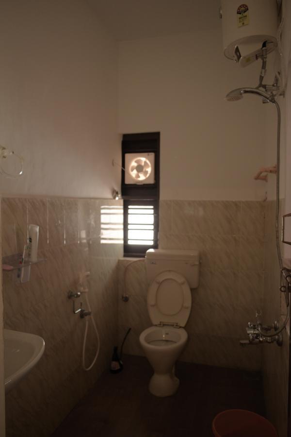 Vretreat Hotel Kokkanisseri Bagian luar foto